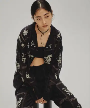 투데이풀 Embroidery Patchwork Shirts