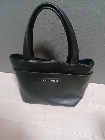 CECIL McBEE 블랙 토트백