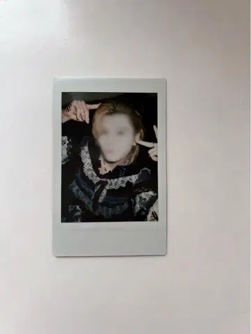 러브식 유손 폴라로이드