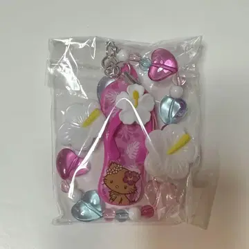 토코나츠 바케이션 산리오 시크릿 스트랩 챠미 키티