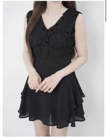 Lumignon Lace frill back ribbon dres
