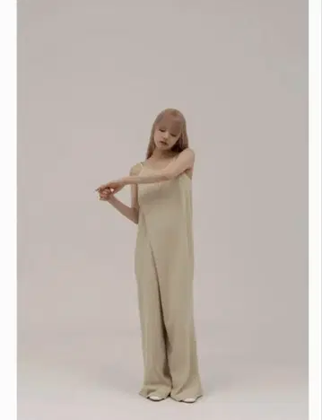 LOOSE ASYMMETRY OVERALL