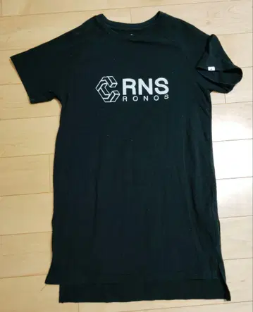 CRONOS 블랙 티셔츠 S 사이즈