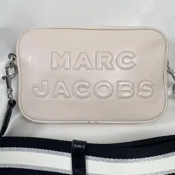 새상품급 MARC JACOBS 마크제이콥스 숄더백 카메라백