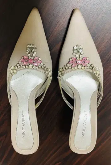 NINE WEST 펌프스 22.5~23cm