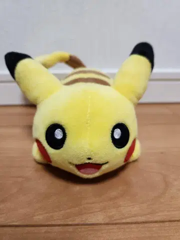 피카츄 봉제인형