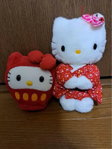 레어 헬로키티 기모노 달마 봉제인형 2개 세트