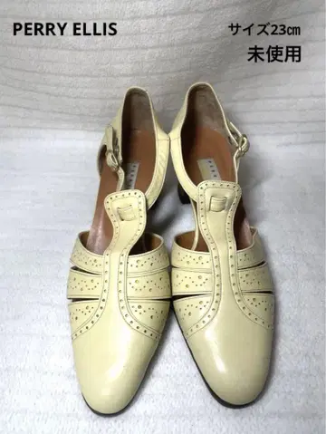 PERRY ELLIS 페리 엘리스 크림색 가죽 펌프스 사이즈 23cm