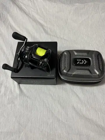 TATULA TW 400H 베이트 릴 케이스 포함