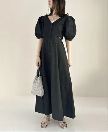 Heather 퍼프 슬리브 컷 아웃 원피스 데님 원피스