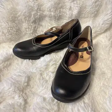 새상품급 Wilson Lee 블랙 가죽 메리 제인 슈즈 23cm