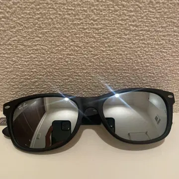 Ray-Ban NEW WAYFARER RB2132F