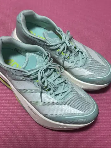 adizero BOSTON 13 러닝화 민트 그린