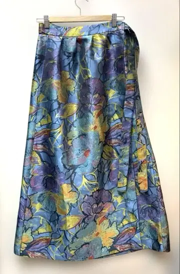 SUTAKO369 wrap skirt
