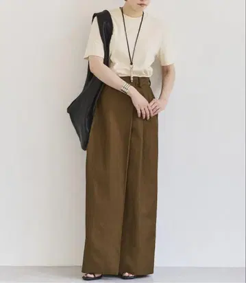 R'IAM 턱 스커트 plage2025SS