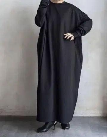[미사용] VONIQUE OVERSIZED ONE-PIECE