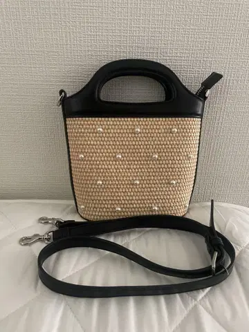 펄 장식 바스켓백
