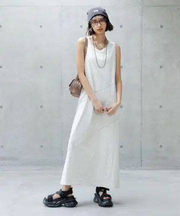 PAGEBOY 페이지 보이 샌드 빈티지 절개 원피스 원피스