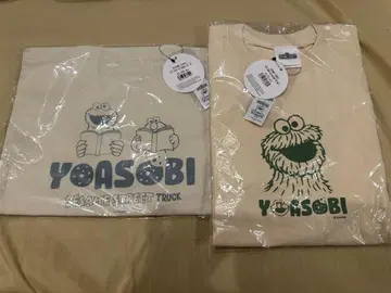 [가격 인하 협상] YOASOBI 세서미 스트릿 콜라보 T셔츠 & 토트백