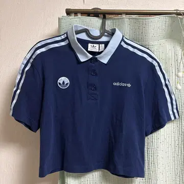 adidas 크롭 피케 셔츠 S 사이즈