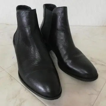 오데뜨 앤 오딜 애로우즈 천연 가죽 사이드 고어 숏부츠 22.5cm