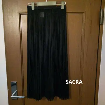 SACRA 블랙 플리츠 롱 스커트