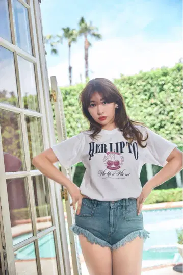 Classic Cherry Tee her lip to
