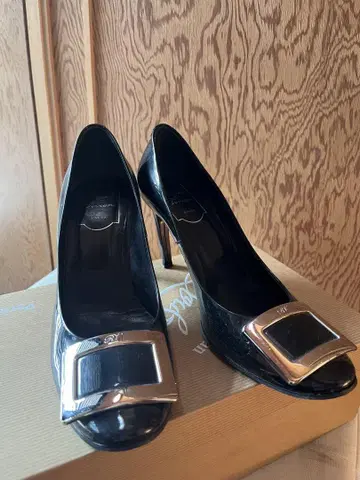 [ ROGER VIVIER ] 하이힐 펌프스 37.5 미창 보강 완료