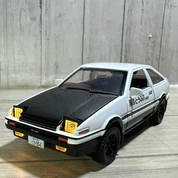 도요타 AE86 트레노 이니셜D 1/32 화이트