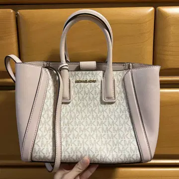 [파우치 포함] MICHEAL KORS 숄더백 핑크 화이트