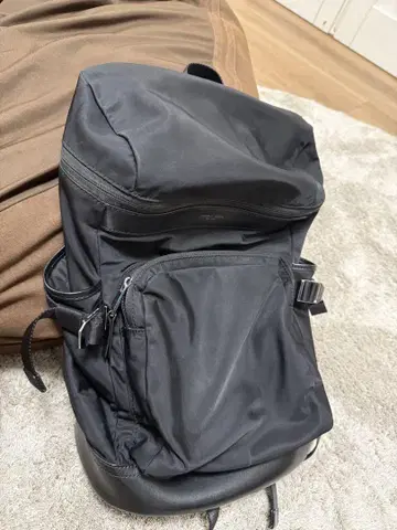 MICHAEL KORS 블랙 백팩