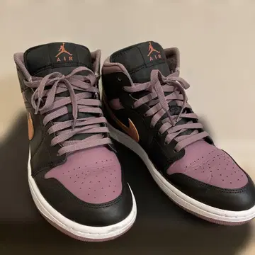 AIR JORDAN1 MID SE 28cm