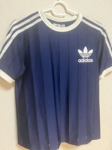 adidas 네이비 반팔 티셔츠 L