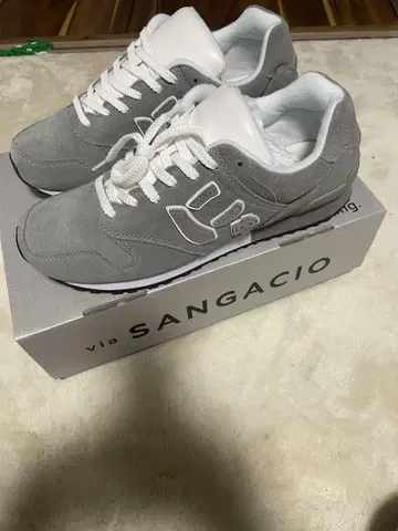 SANGACIO 그레이 스니커즈