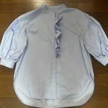 블루 셔츠