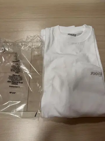 700fill 자수 티셔츠 XL 사이즈