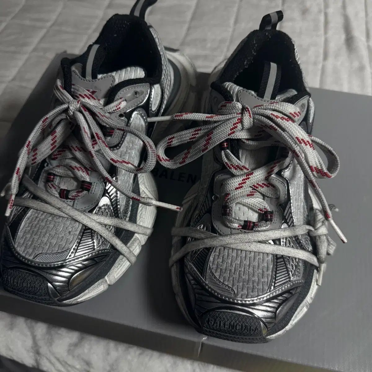 メッシュ素材 ランニングシューズ 40サイズ 3XL Balenciaga メッシュ