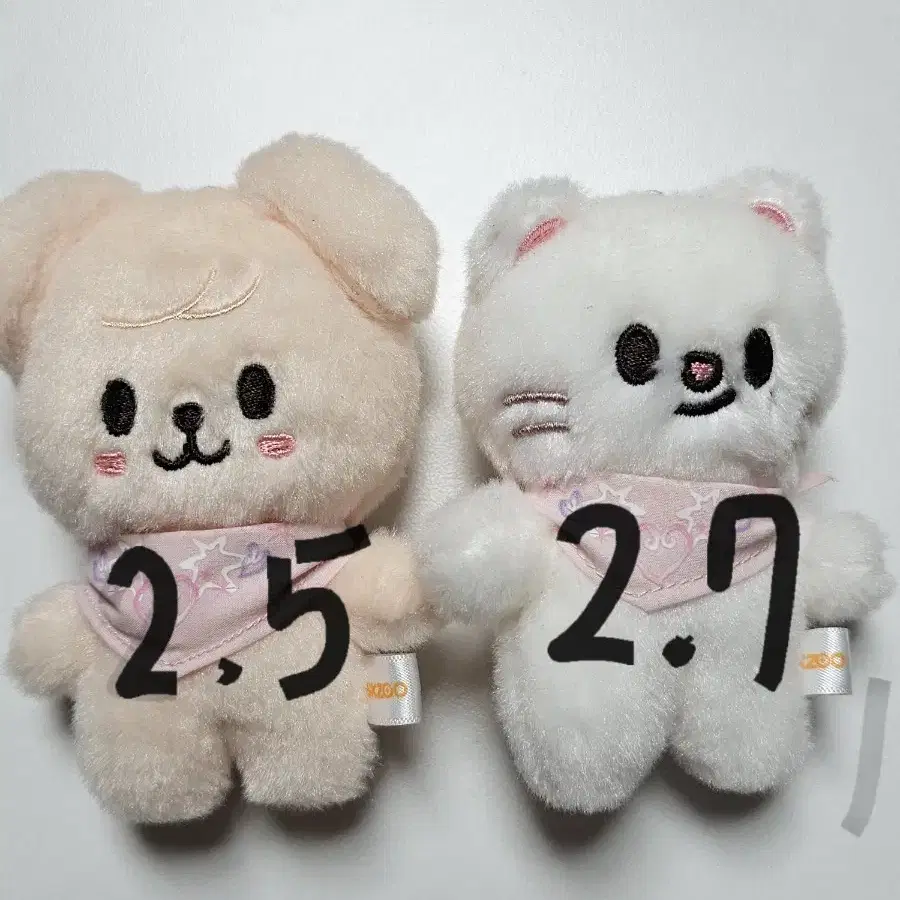 STRAY KIDS | 스트레이키즈 Stray Kids 10cm Skzoo Doll on