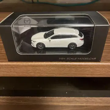 MAZDA ATENZA 1/64 SCALE MODELCAR