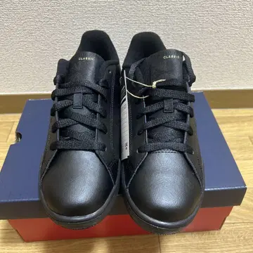 Reebok 블랙 클래식 스니커즈