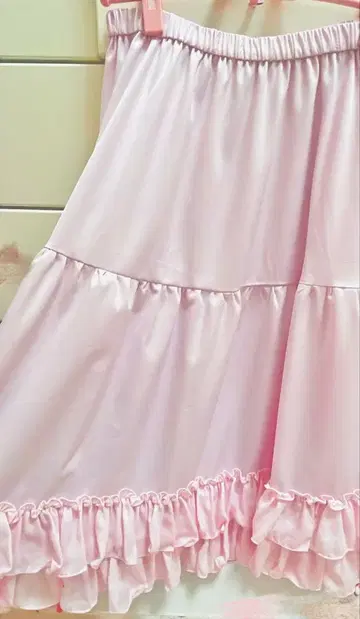 미디 프릴 페티 스커트