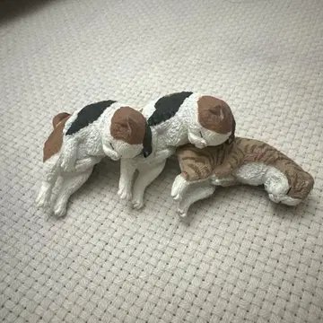 고양이 피규어 자는 고양이
