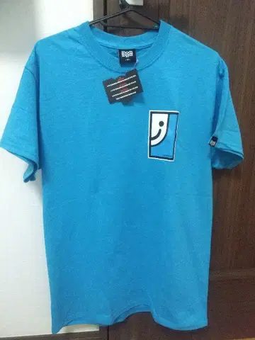 BOUNTY HUNTER 러버 프린트 티셔츠