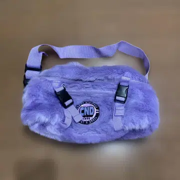 CANDY STRIPPER 인조 모피 바디백
