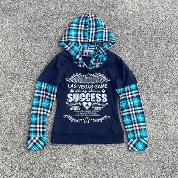 일점물 y2k 00s vintage graphic design tops