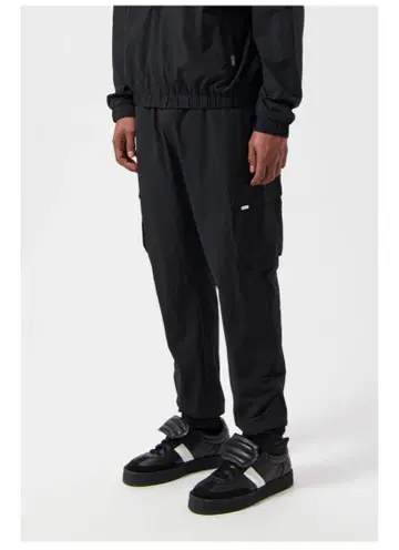 [ BALR. ] 카고 팬츠 블랙 나일론 XL