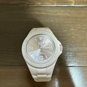 ICE-WATCH 크림색 방수 시계