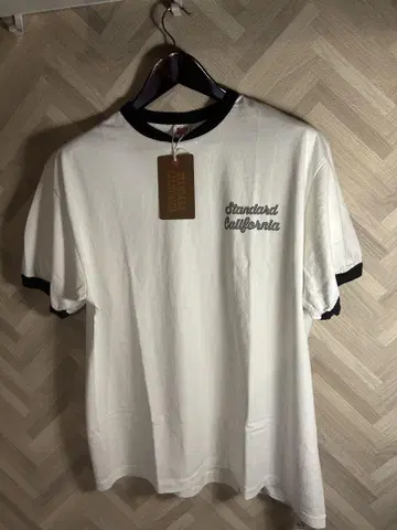Standard California 링거 티셔츠 XL