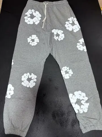 Denim Tears Wreath Cotton 스웨트 팬츠 S 사이즈