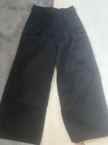 GEN IZAWA 블랙 와이드 팬츠